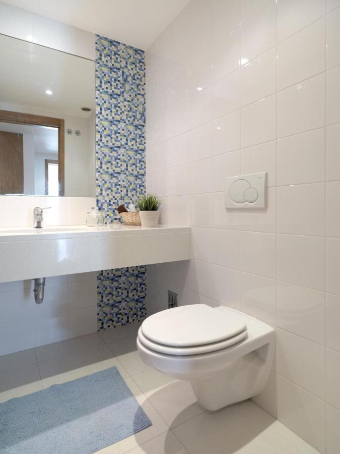 Apartment Flh - Restelo Spacious Duplex With View Lissabon